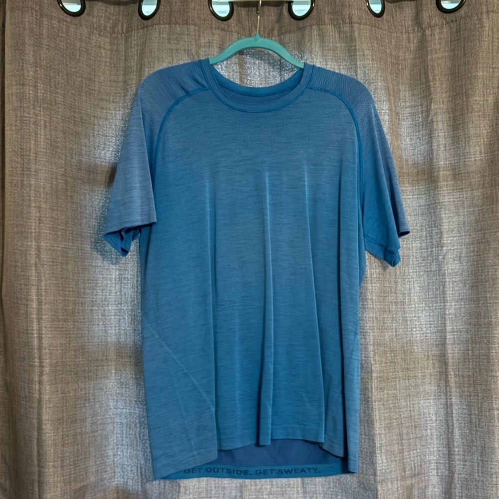 Lululemon Metal Vent Tech Short Sleeve (Dark Royal/Baltic Blue)